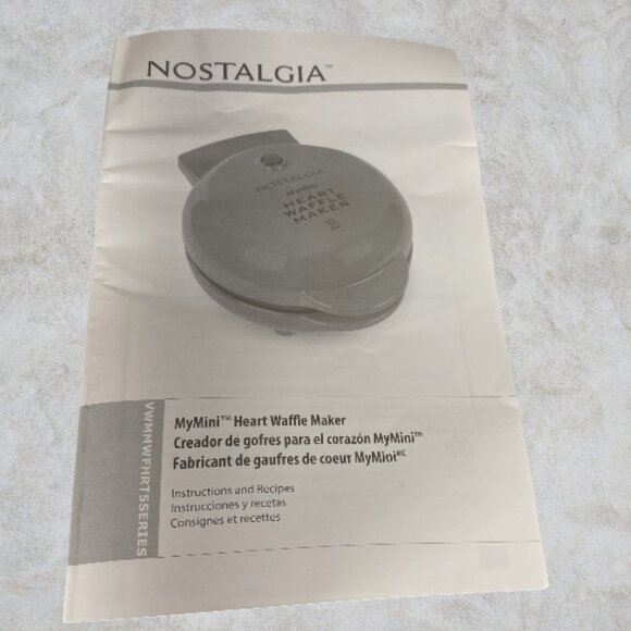 NOSTALGIA -- MyMini Heart-Shaped Waffle Maker, Small Waffle, Plug In, Never Used - Picture 3 of 6
